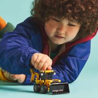 LEGO® Technic 42197 Zadný nakladač (2)