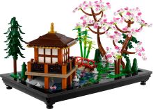 LEGO® Icons 10315 Tichá záhrada (2)