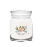 Yankee Candle White Spruce &amp; Grapefruit Signature stredná sviečka 368 g